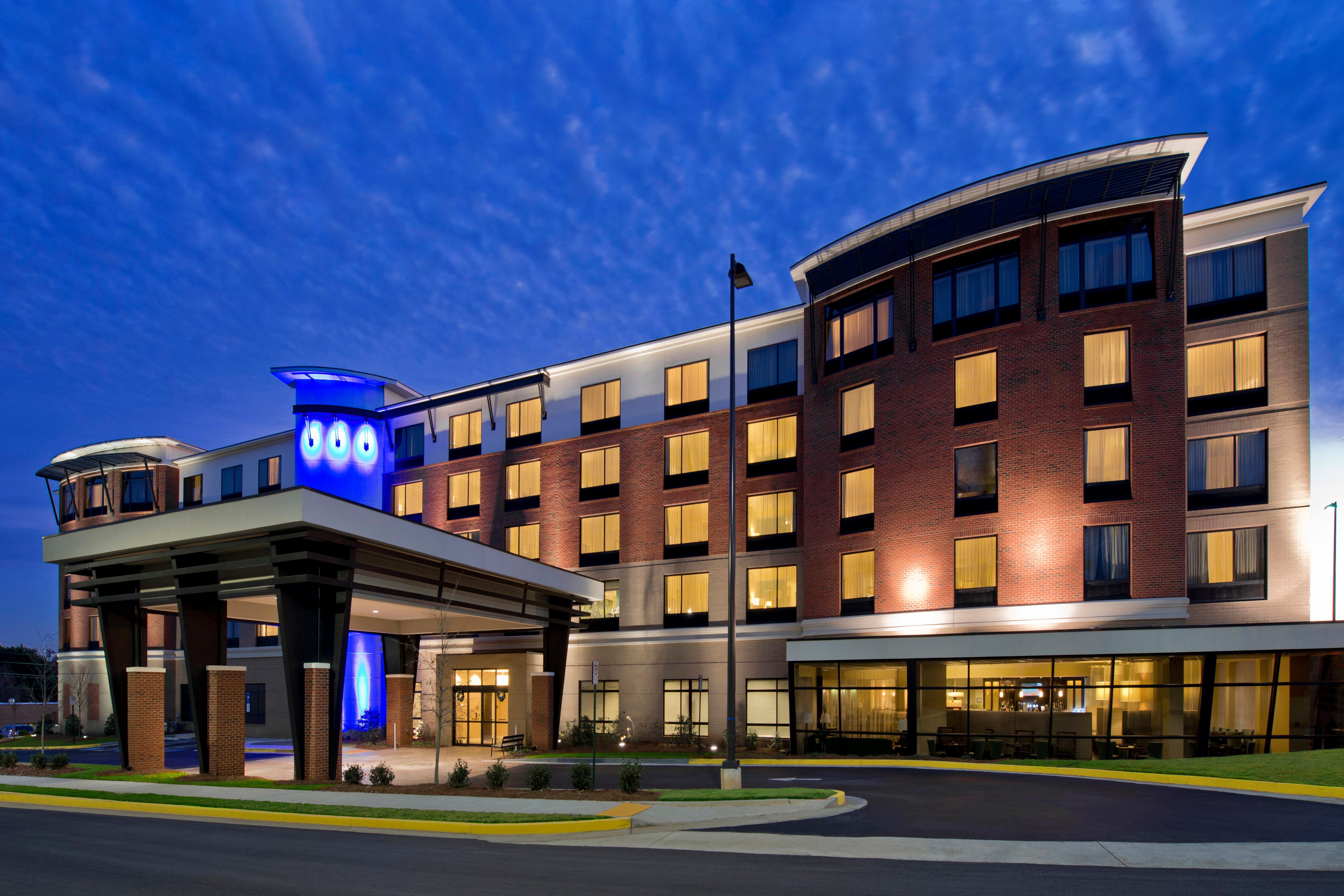 Hotel Indigo Atlanta Airport College Park By Ihg Bagian luar foto